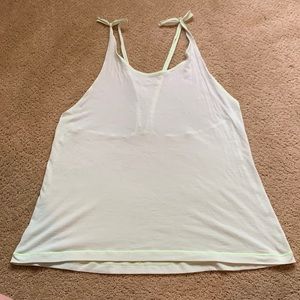 Lululemon tank top